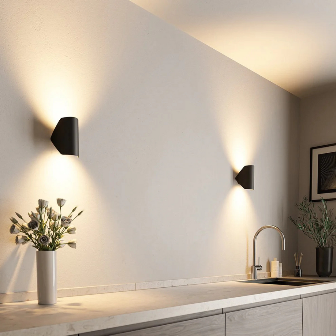 Wall lamps