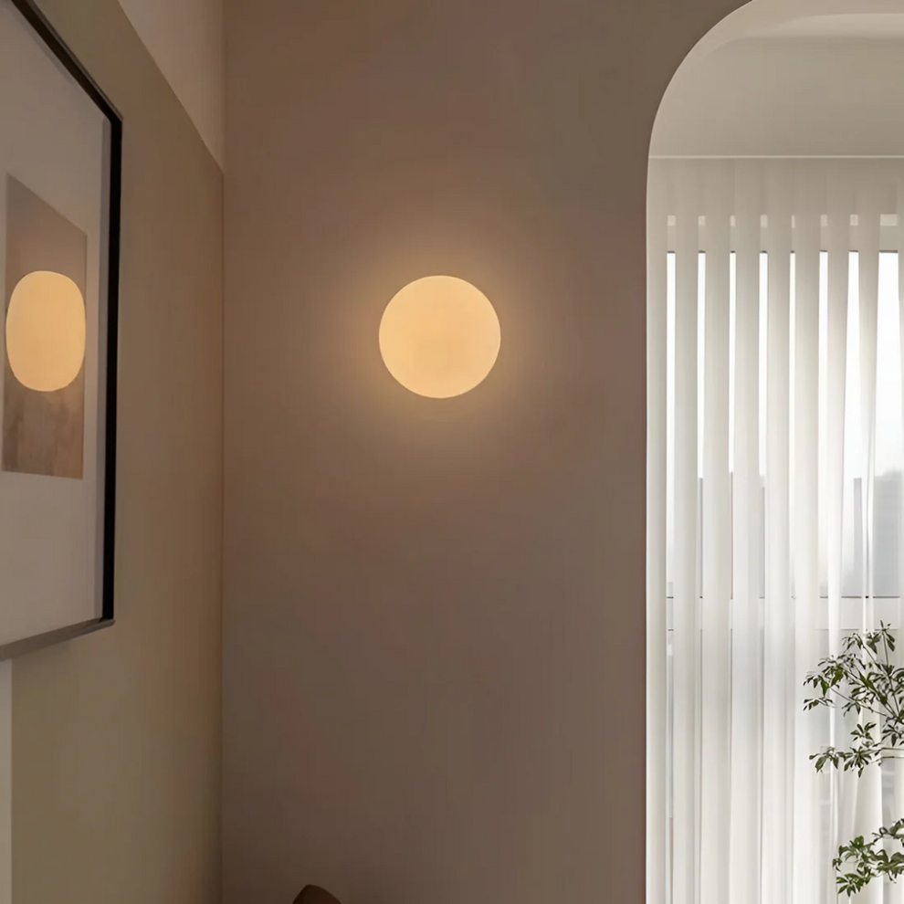 Pietas – Stylish Glass Wall Lamp